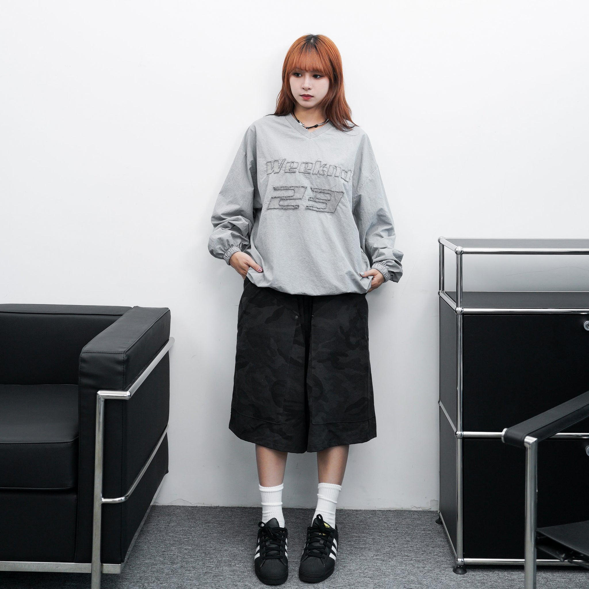 [UNISEX] 水洗系列WEEKEND 23 NYLON V-NECK SWEATSHIRT/ 3色