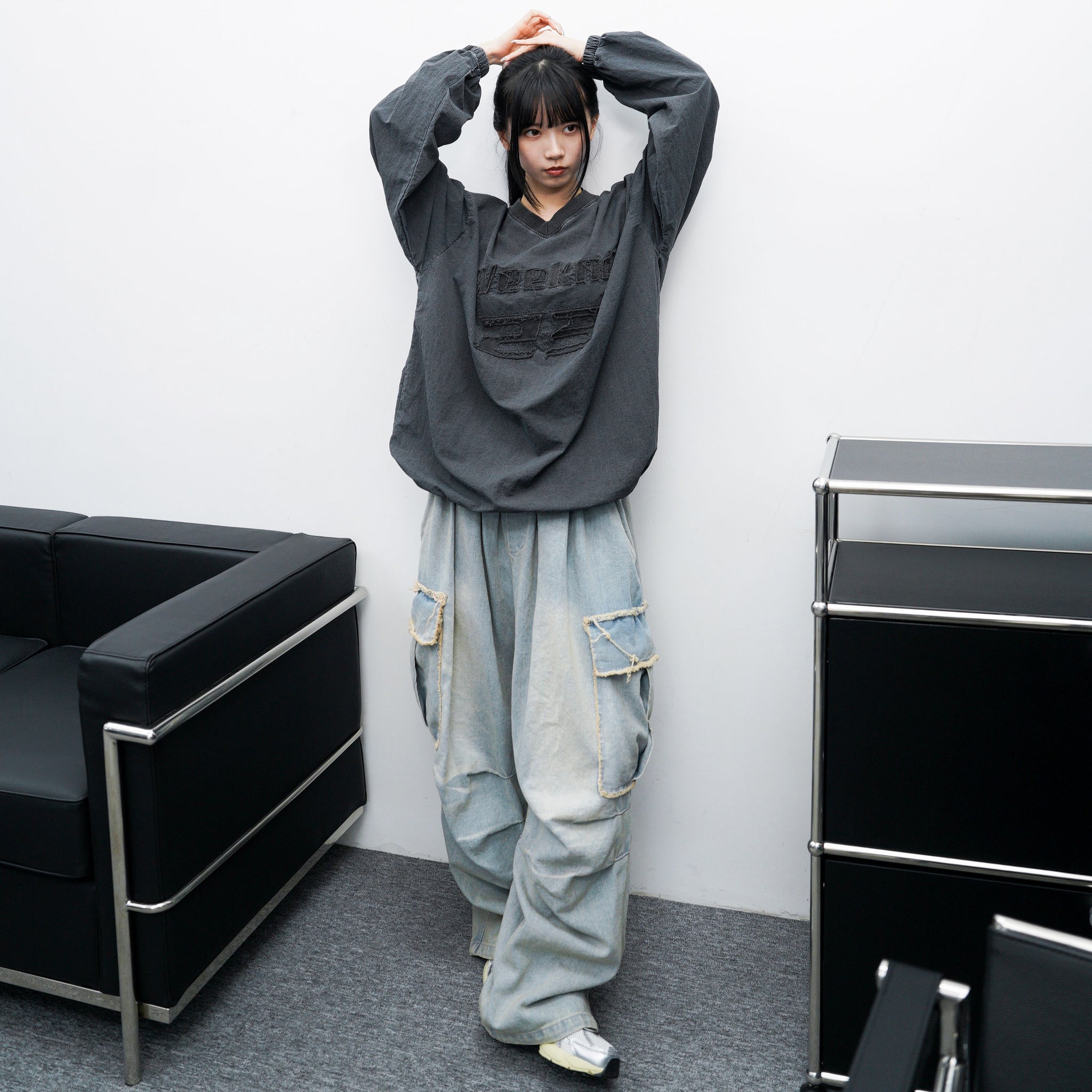 [UNISEX] 水洗系列WEEKEND 23 NYLON V-NECK SWEATSHIRT/ 3色