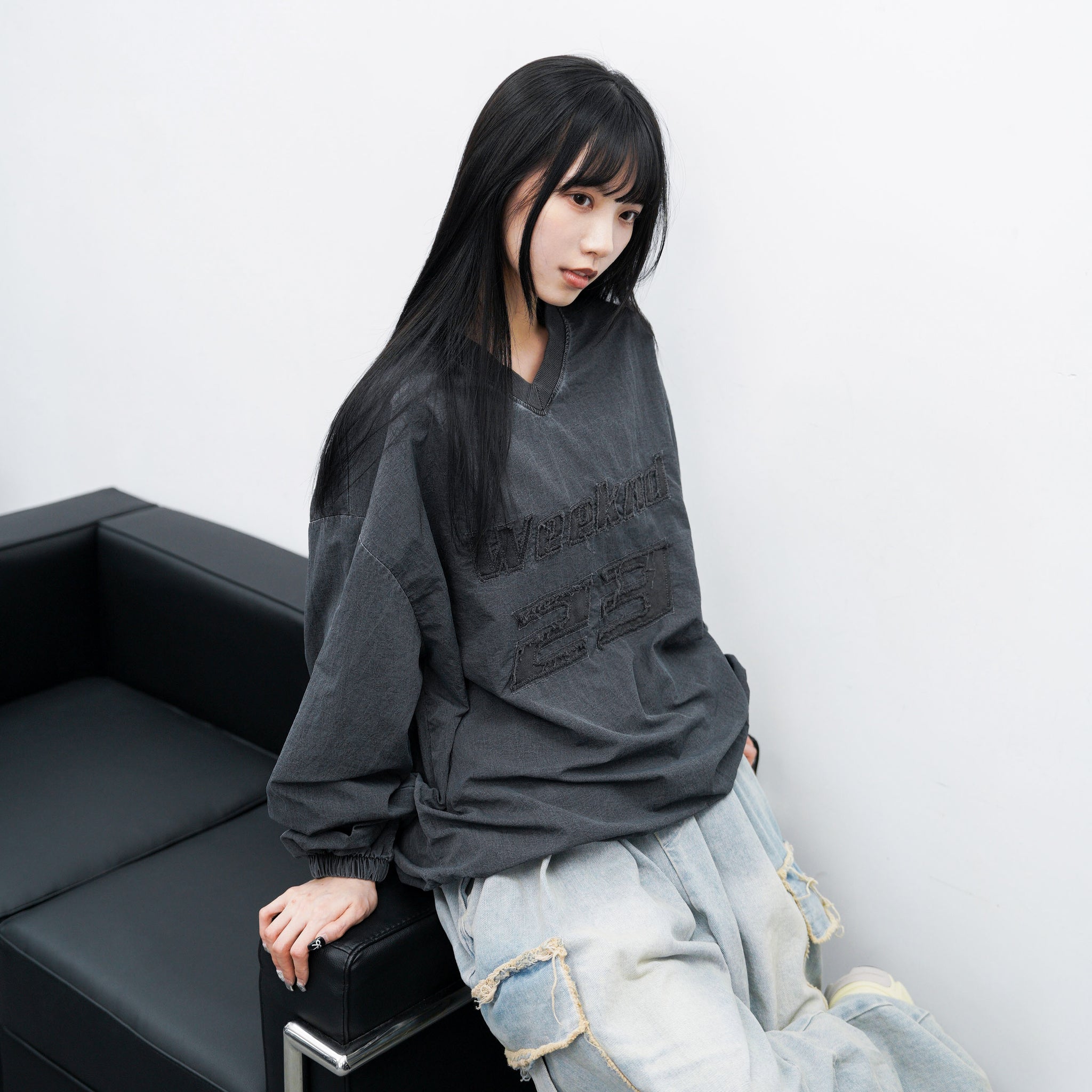 [UNISEX] 水洗系列WEEKEND 23 NYLON V-NECK SWEATSHIRT/ 3色