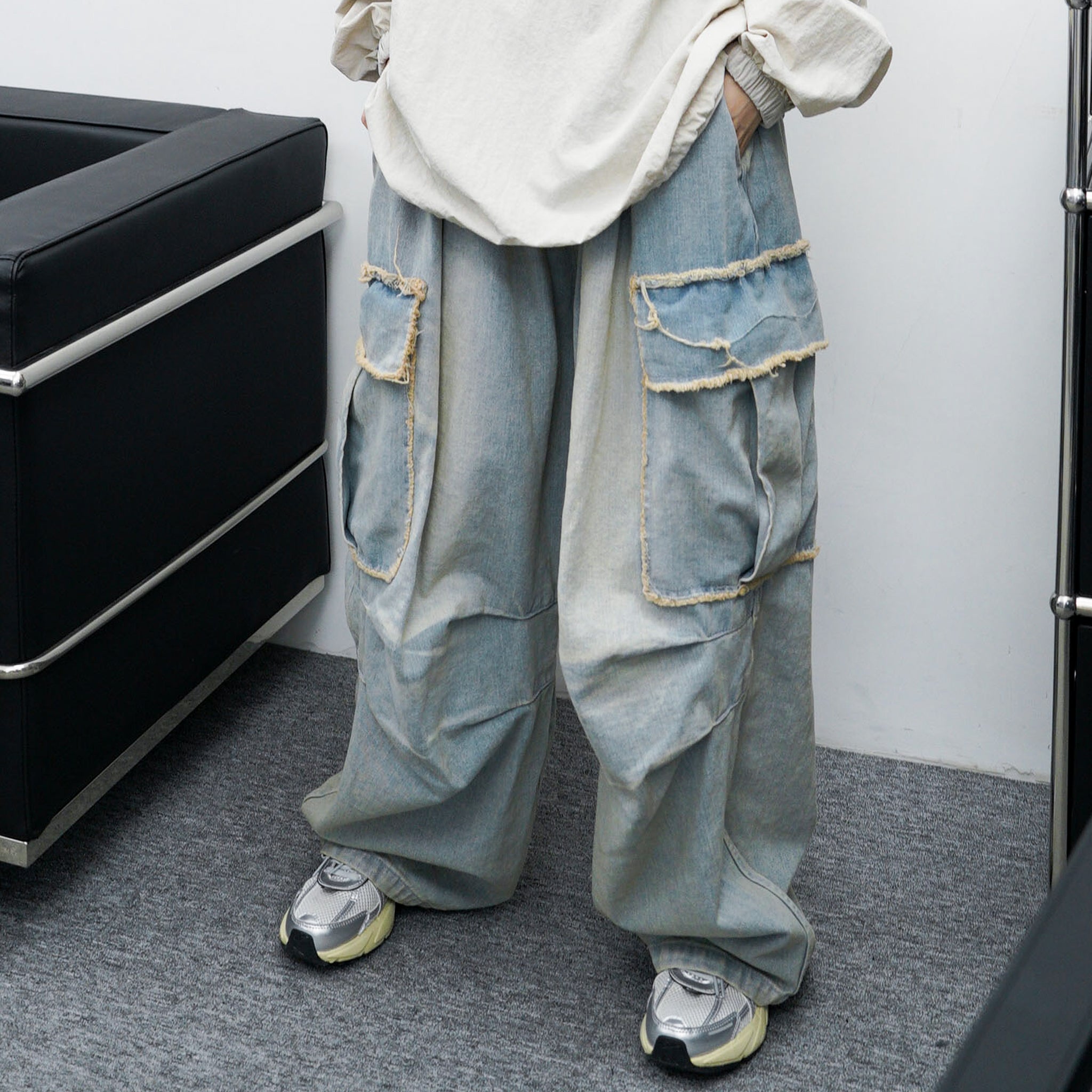 [UNISEX] 做舊微泛黃重磅LIGHT BLUE WASHED CARGO BANDING DENIM PANTS/ 1色