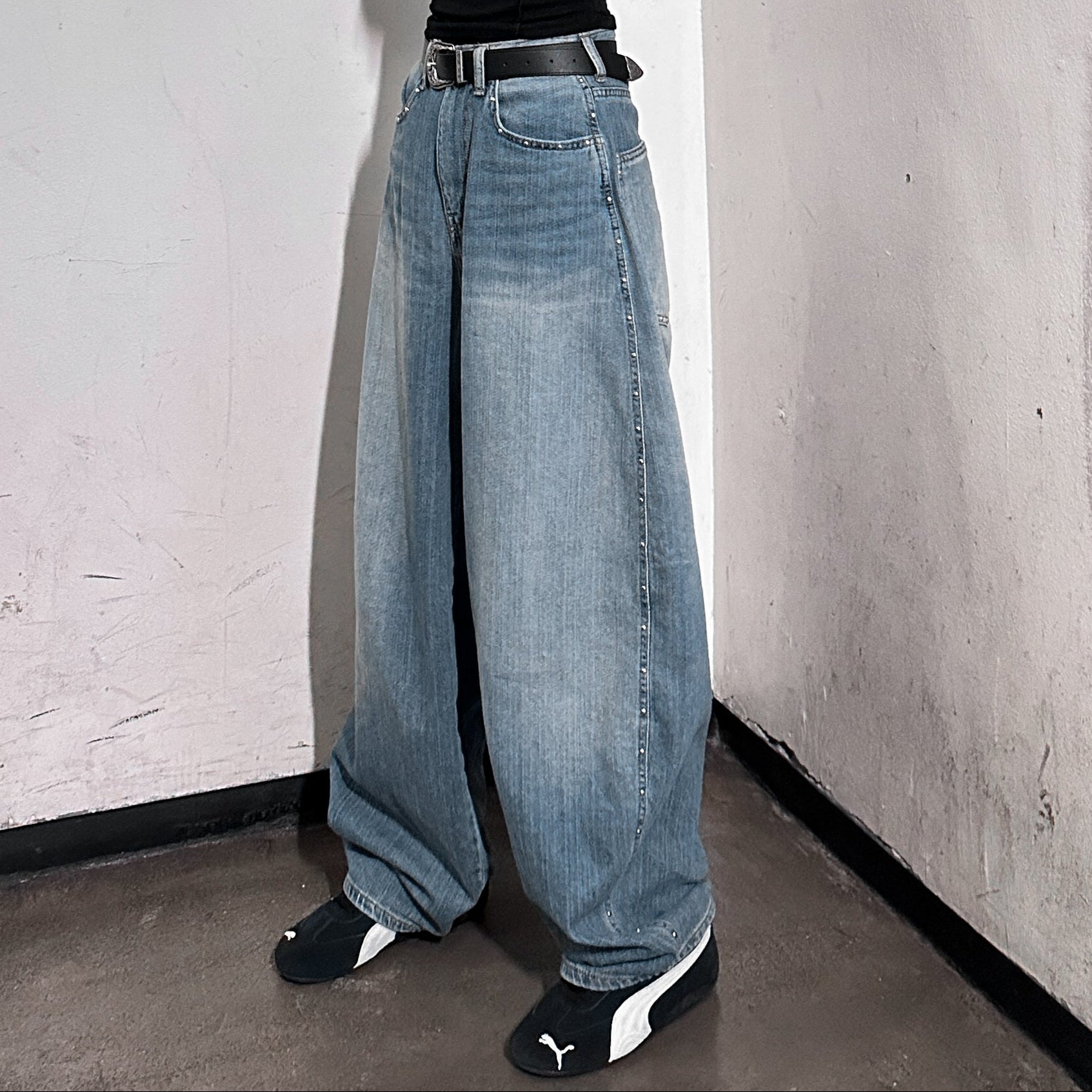 [BEST] 銀釘SLUB竹節棉輕盈薄款BALLOON DENIM PANTS/ 1色