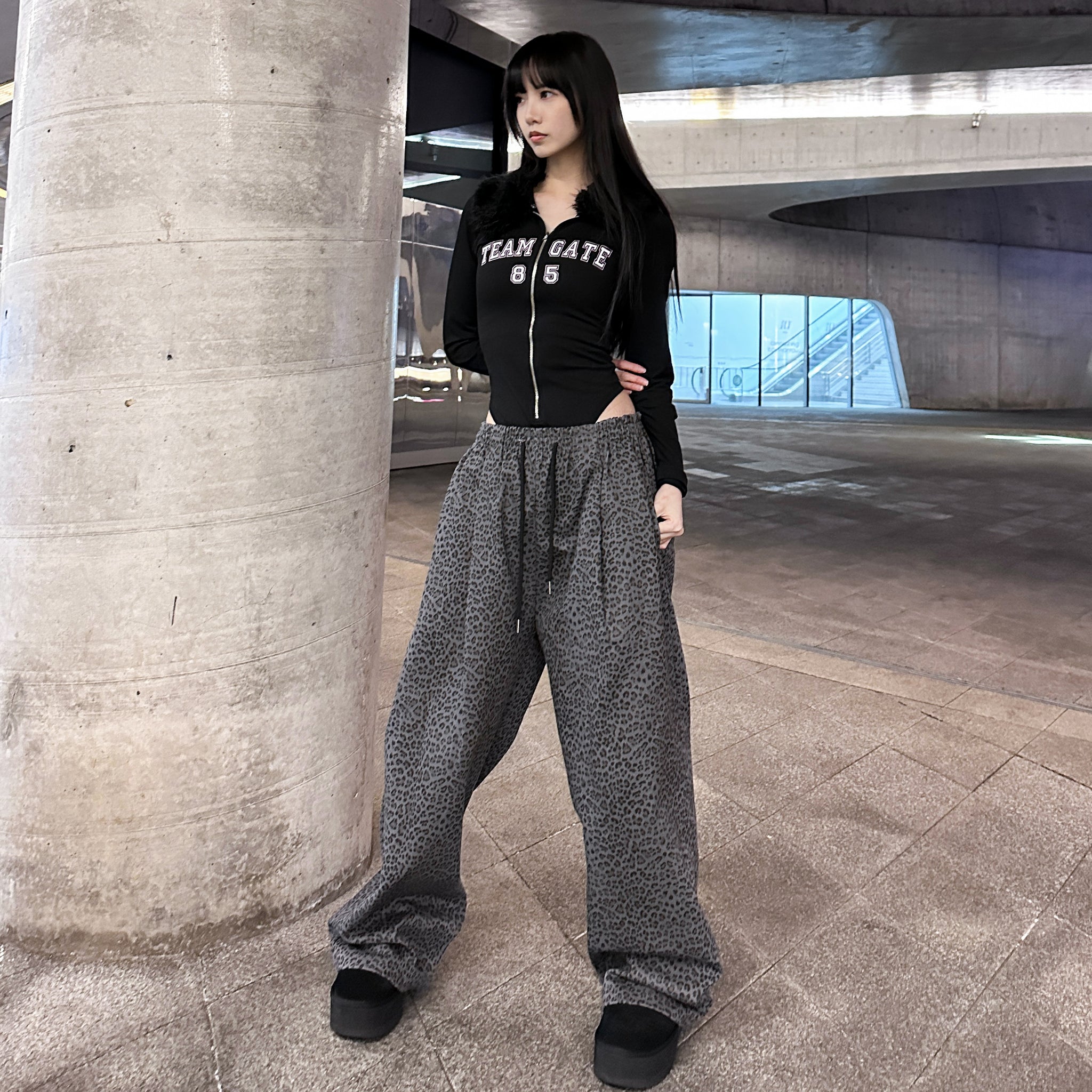 UNISEX LEOPARD SUPER WIDE BANDING PANTS/ 2色