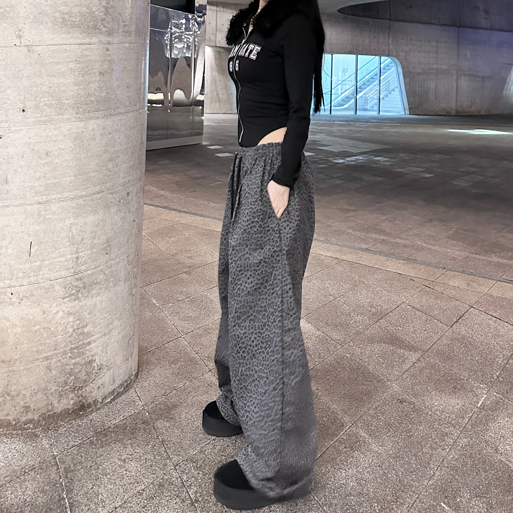 UNISEX LEOPARD SUPER WIDE BANDING PANTS/ 2色