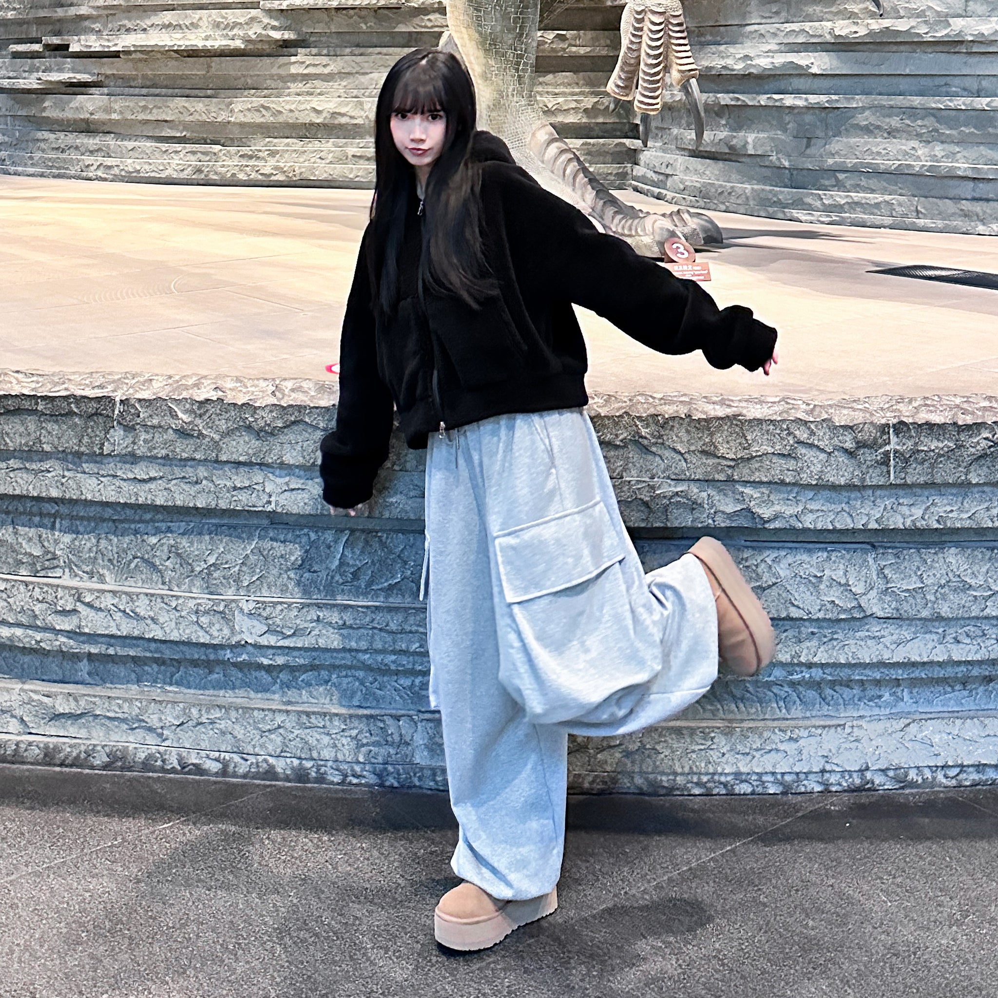 [UNISEX] 3D POCKET SUPER WIDE SWEATPANTS/ 1色