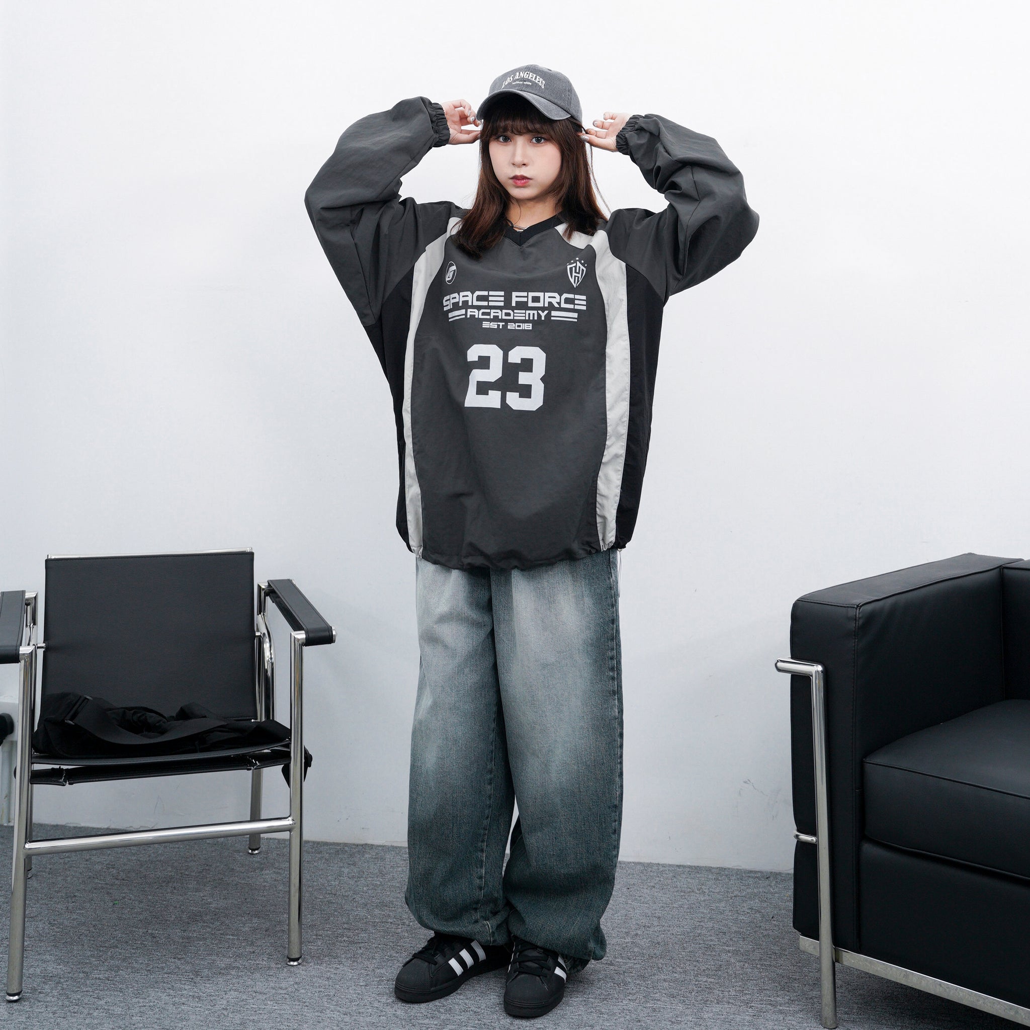 [UNISEX] NO.23 NYLON V-NECK SWEATSHIRT/ 3色