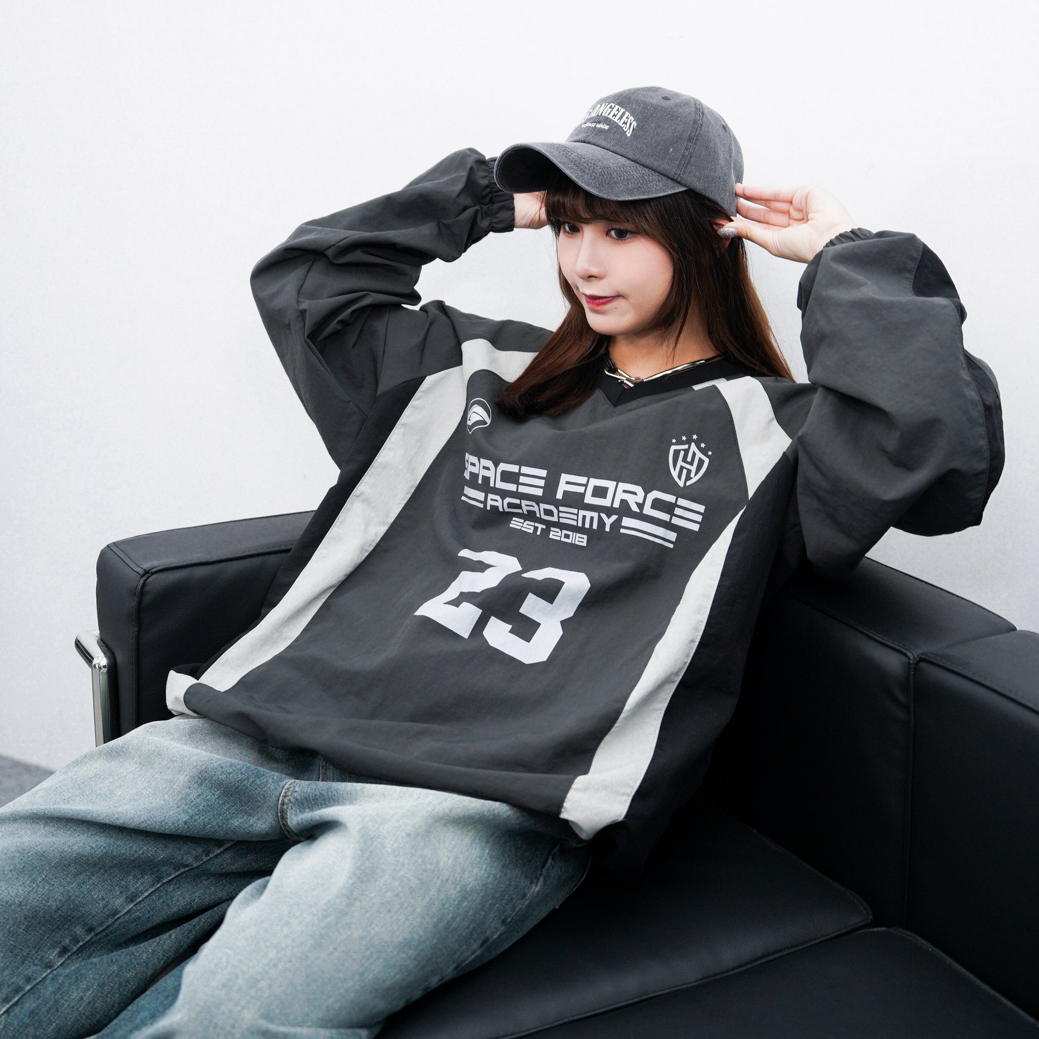 [UNISEX] NO.23 NYLON V-NECK SWEATSHIRT/ 3色