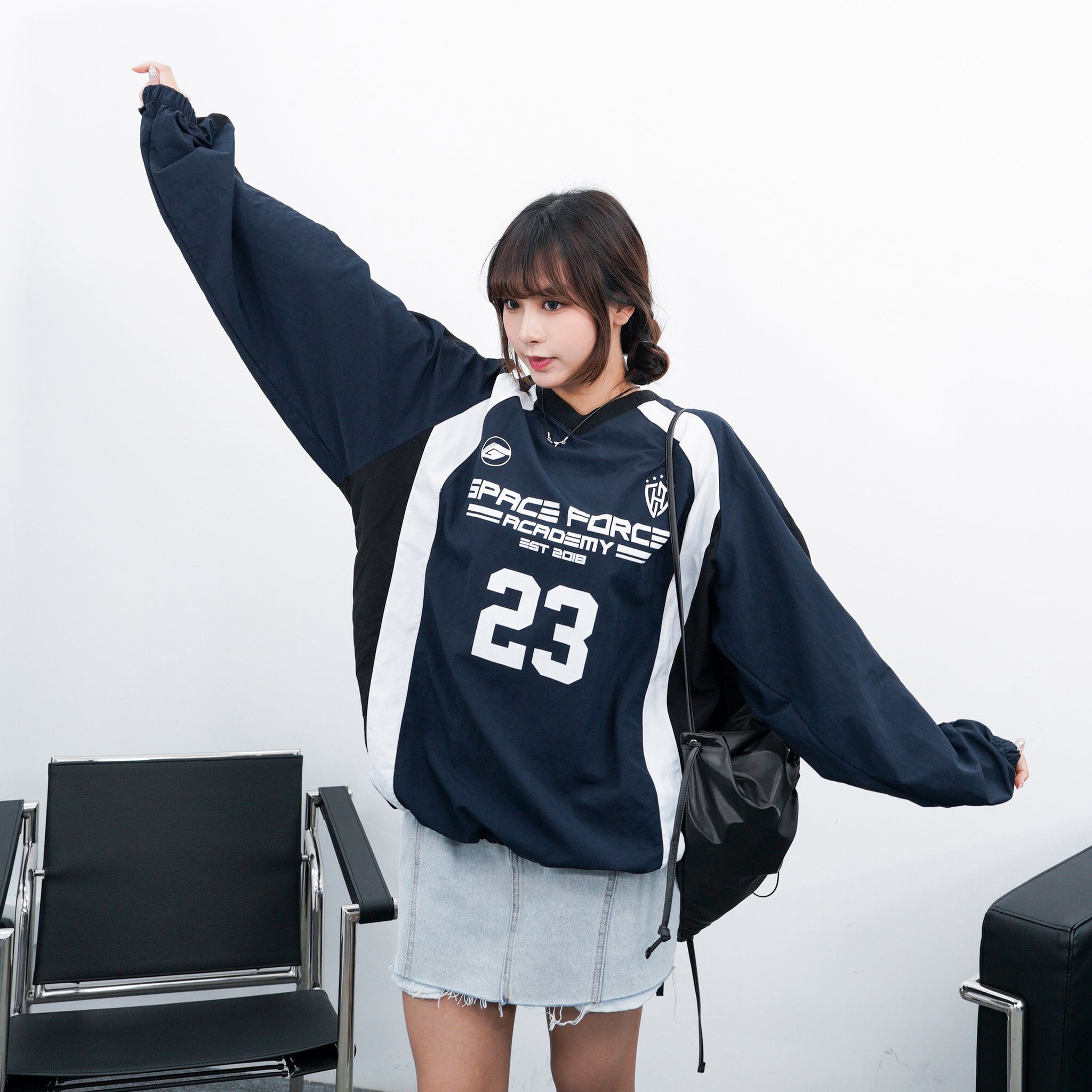 [UNISEX] NO.23 NYLON V-NECK SWEATSHIRT/ 3色