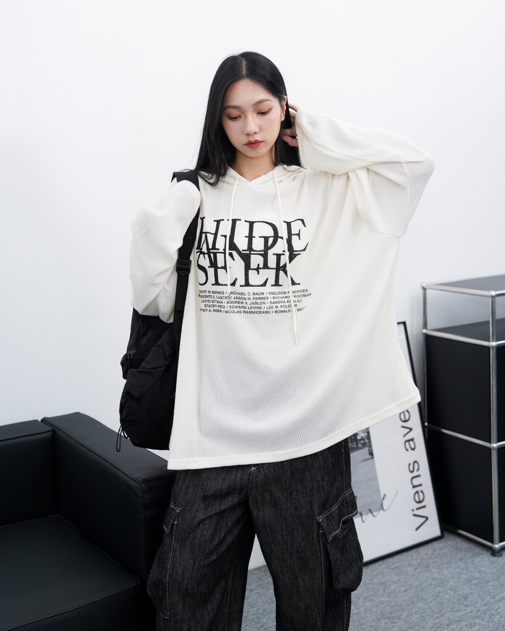 [UNISEX] Hide Seek Soft Long Sleeve Hood/ 2色