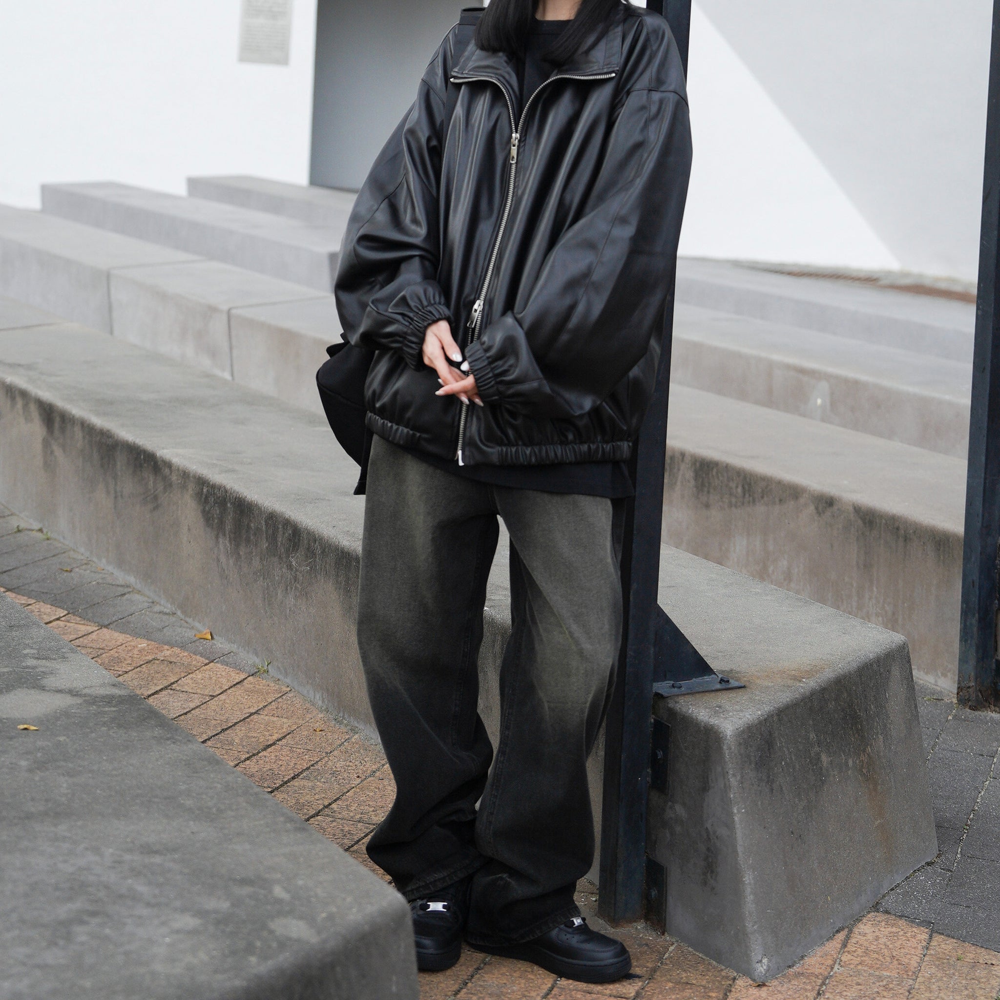 [超高腰]泛黃Vintage Brushed Wide Black Denim Pants/ 1色